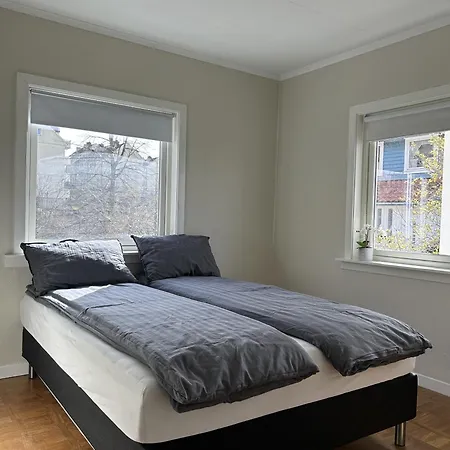 3 Bedroom With Parking Апартаменты Берген