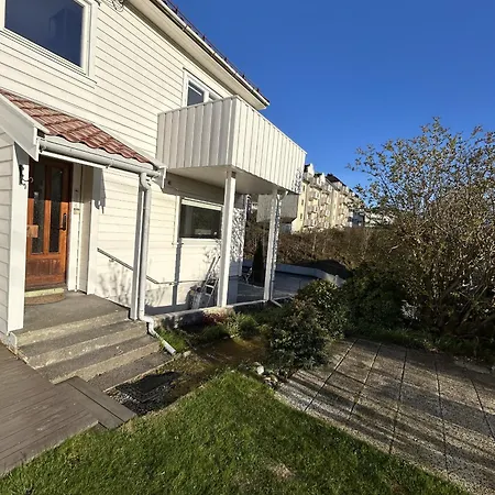 3 Bedroom With Parking Апартаменты *